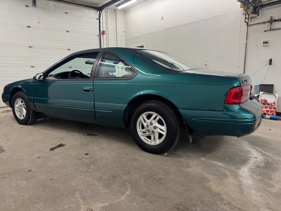 1996 Ford Thunderbird 10th Gen - Image 2 of 21