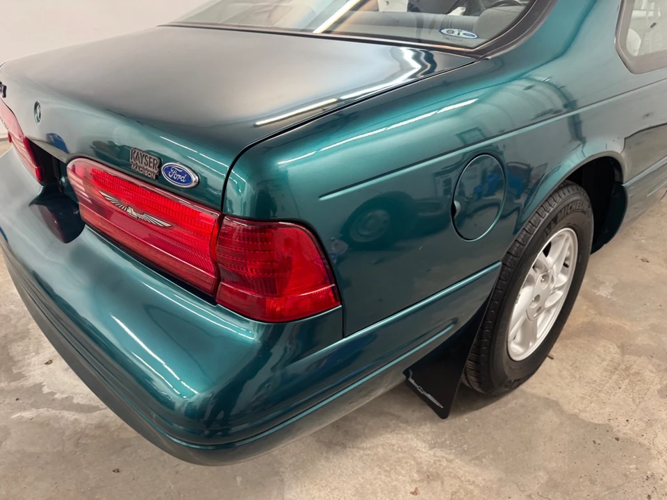 1996 Ford Thunderbird 10th Gen - Image 10 of 21