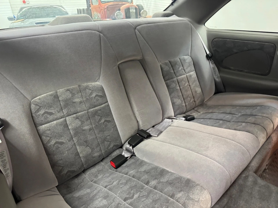 1996 Ford Thunderbird 10th Gen - Image 18 of 21