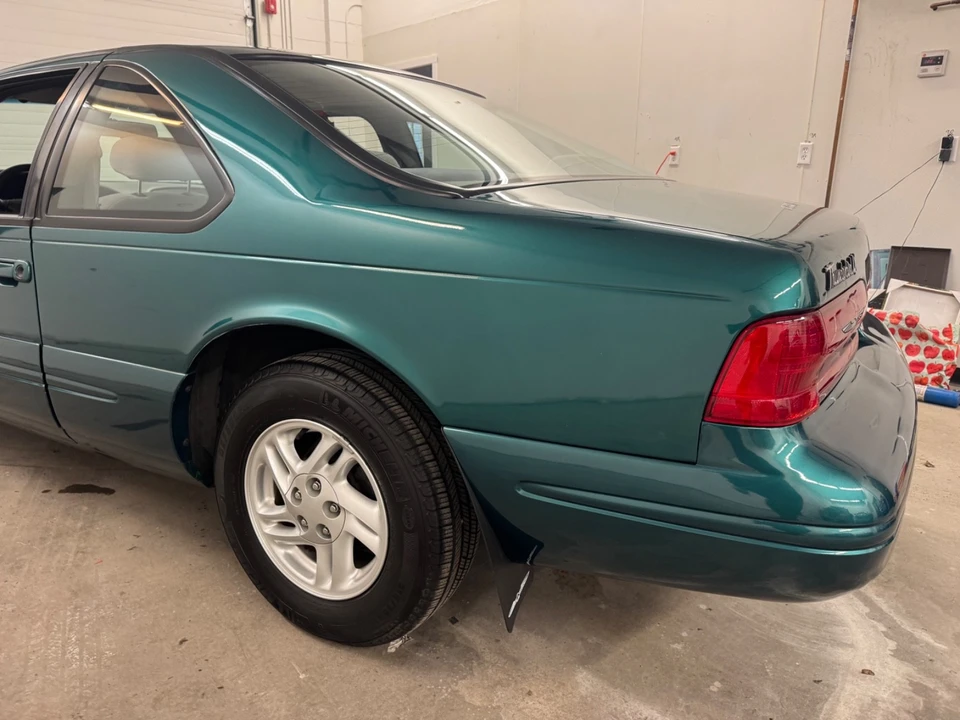 1996 Ford Thunderbird 10th Gen - Image 9 of 21