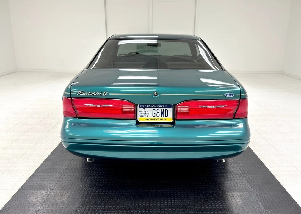 1996 Ford Thunderbird 10th Gen - Image 4 of 21