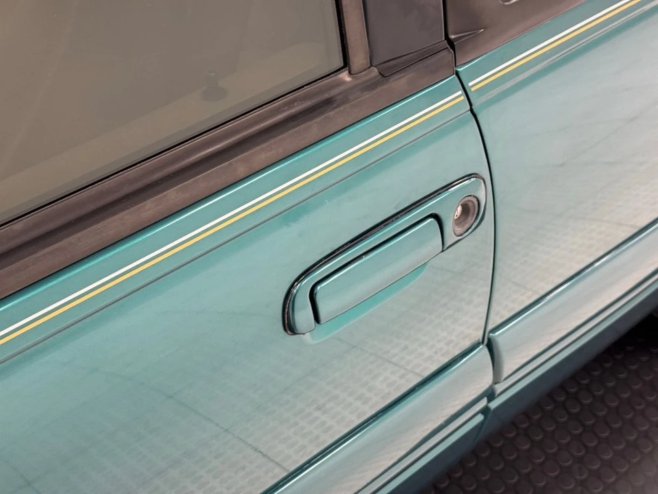 1996 Ford Thunderbird 10th Gen - Image 15 of 21