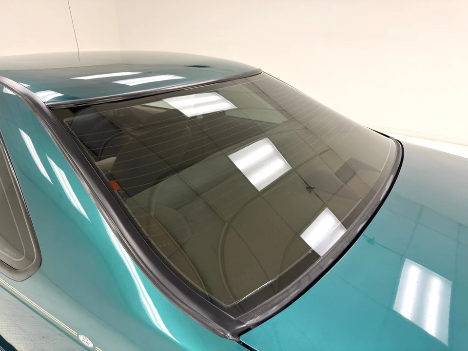 1996 Ford Thunderbird 10th Gen - Image 16 of 21