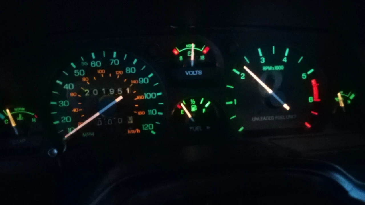 1996 Ford Thunderbird 10th Gen - Image 6 of 21
