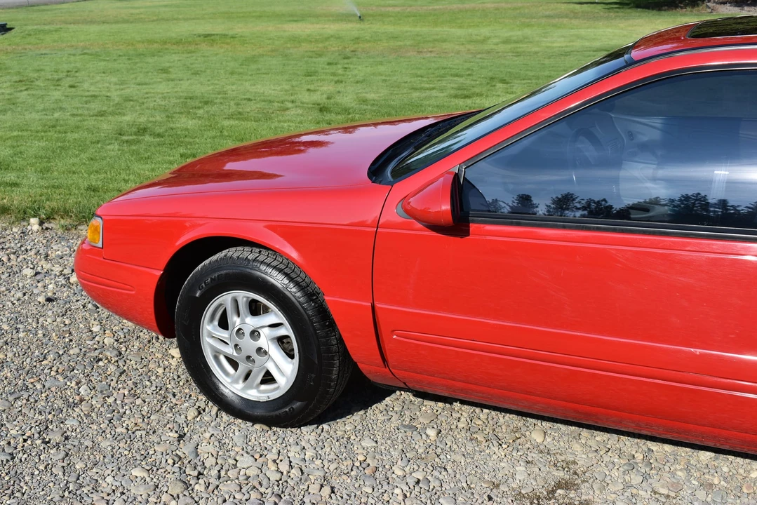1996 Ford Thunderbird 10th Gen - Image 30 of 31
