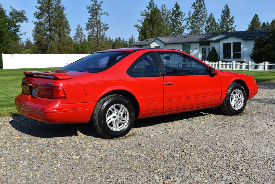 1996 Ford Thunderbird 10th Gen - Image 9 of 31