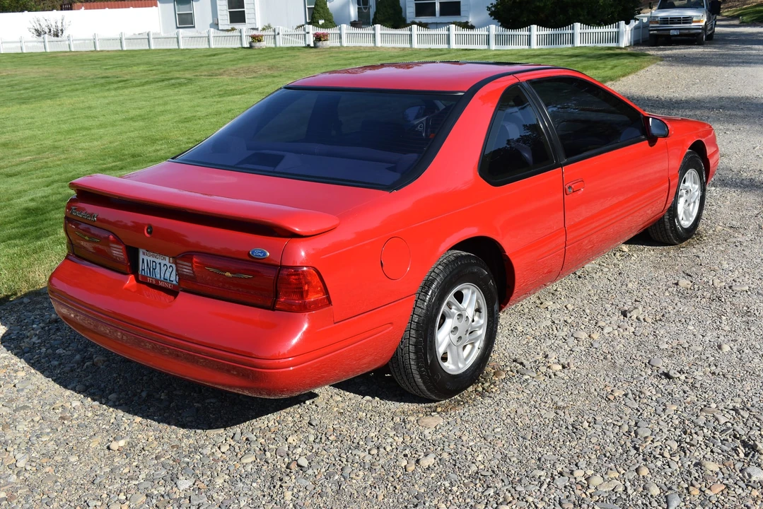 1996 Ford Thunderbird 10th Gen - Image 13 of 31