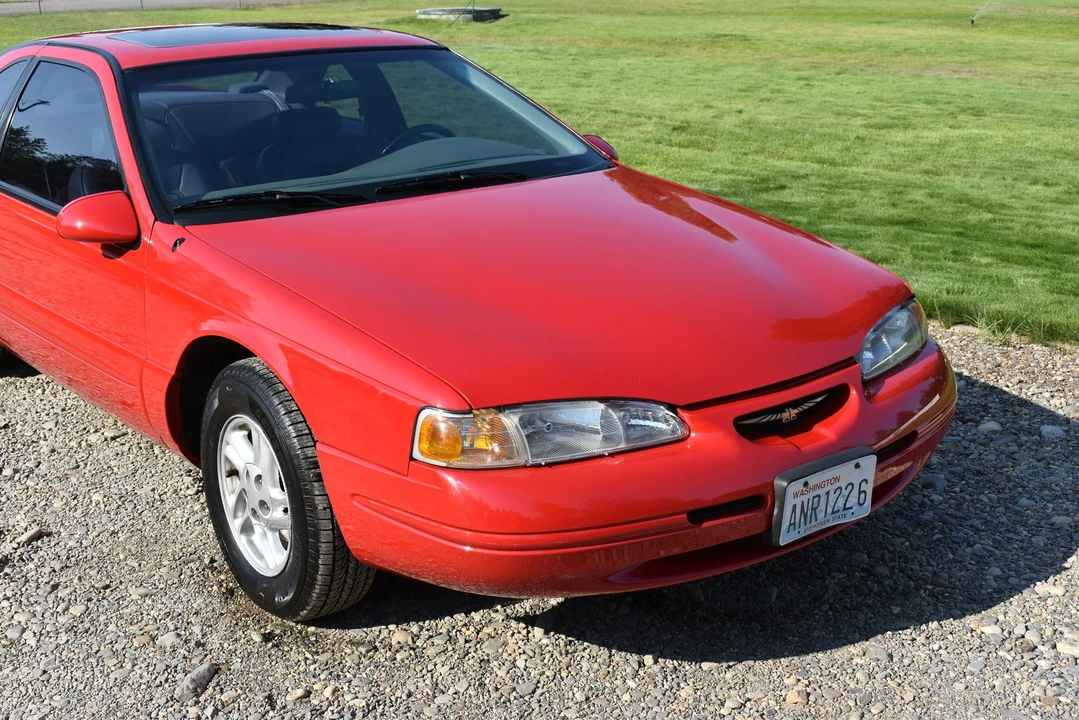 1996 Ford Thunderbird 10th Gen - Image 18 of 31