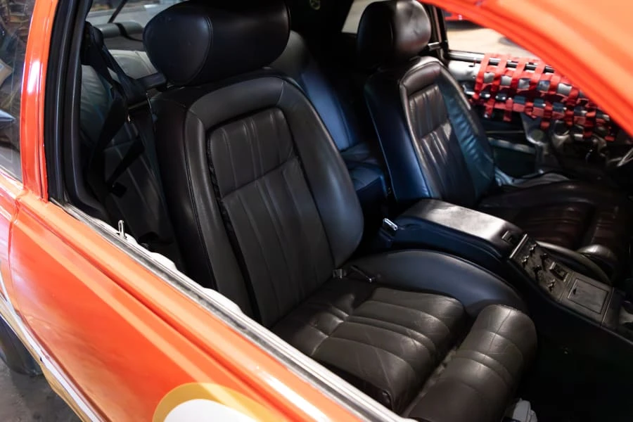 1996 Ford Thunderbird 10th Gen - Image 29 of 31