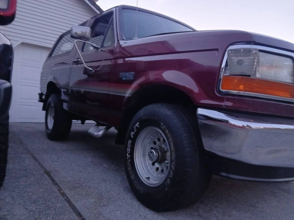 1996 Ford Bronco 5th Gen - Image 4 of 12