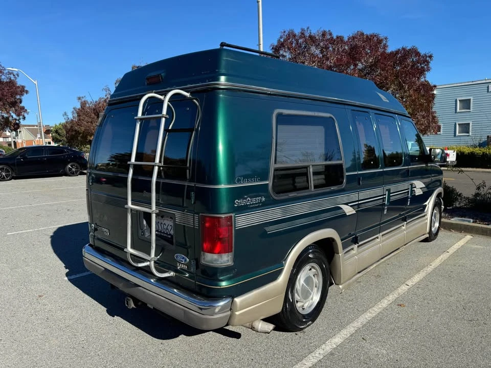 1996 Ford Econoline Van - Image 3 of 15