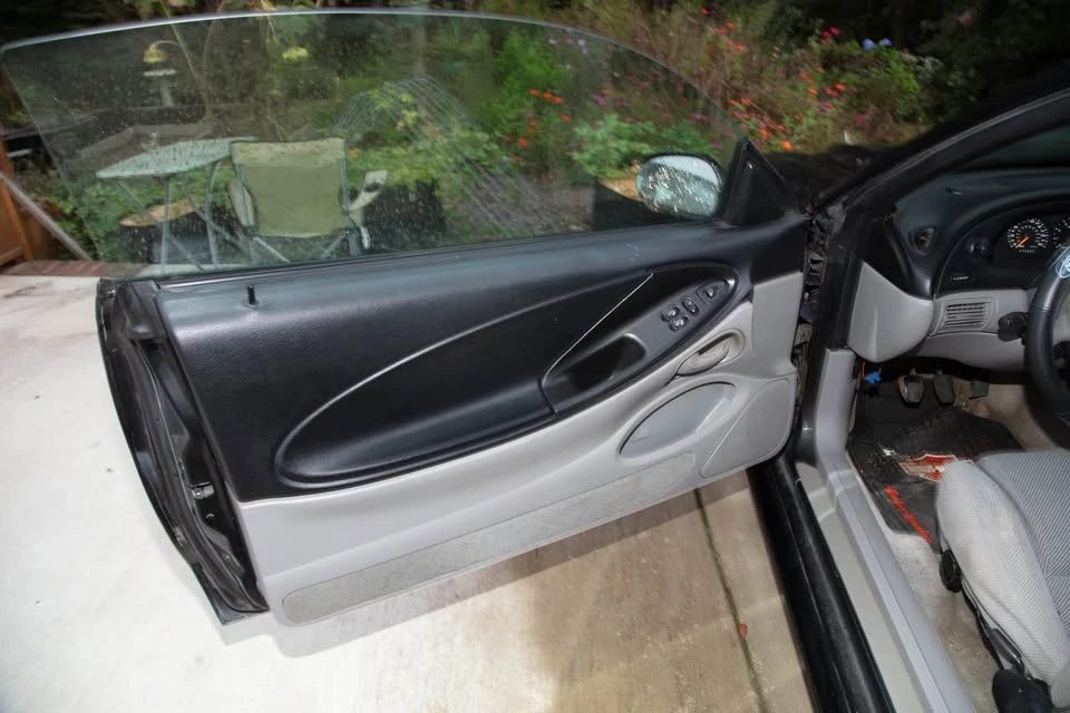 1996 Ford SN95 Mustang - Image 8 of 11