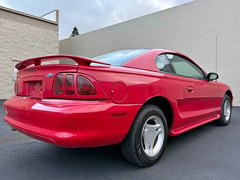 1996 Ford Mustang Coupe