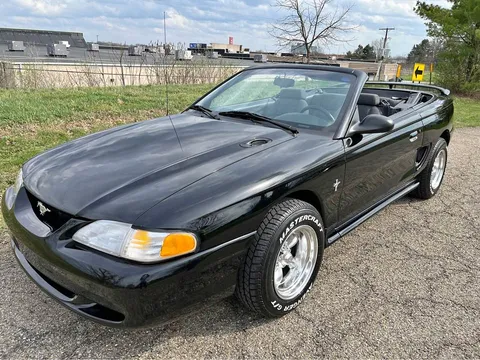 1996 Ford Mustang V6 Convertible
