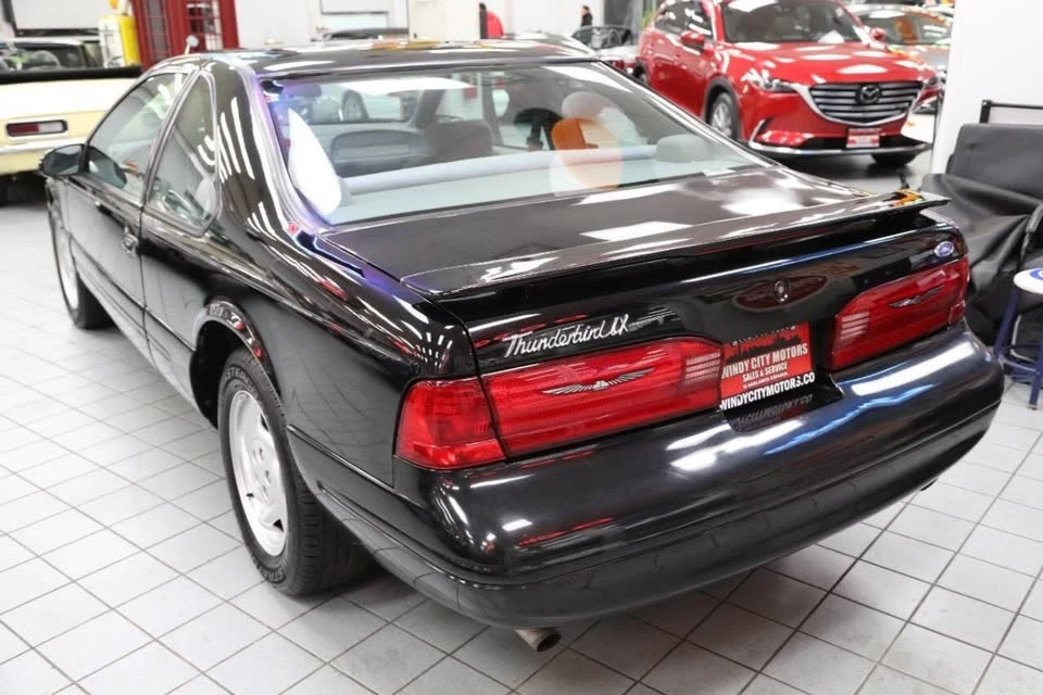 1996 Ford Thunderbird 10th Gen - Image 8 of 20