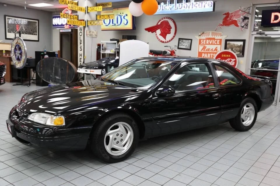 1996 Ford Thunderbird 10th Gen - Image 4 of 20