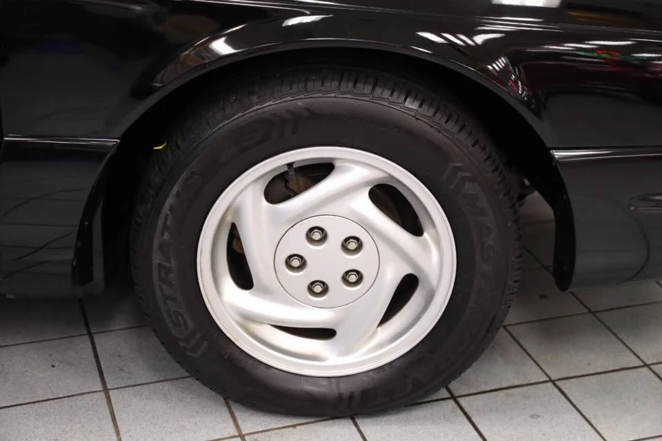 1996 Ford Thunderbird 10th Gen - Image 17 of 20