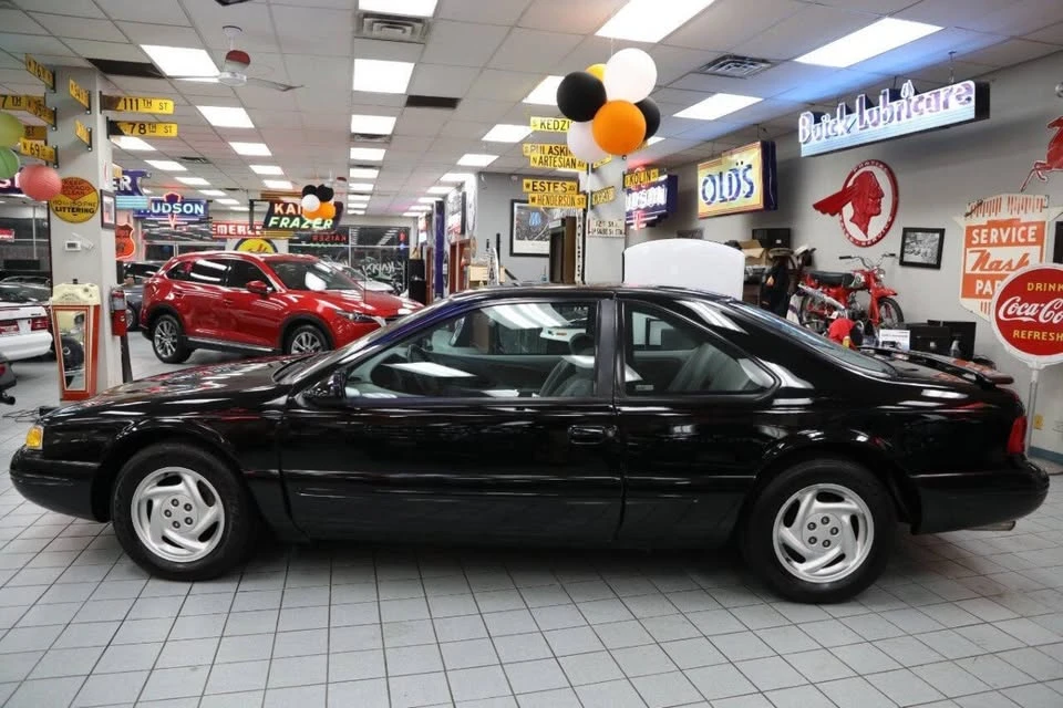 1996 Ford Thunderbird 10th Gen - Image 6 of 20