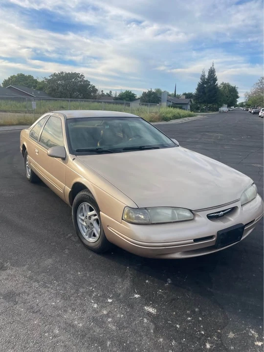 1996 Ford Thunderbird 10th Gen - Image 2 of 7