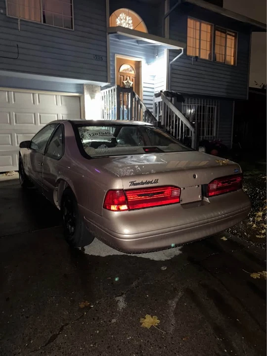 1996 Ford Thunderbird 10th Gen - Image 4 of 7