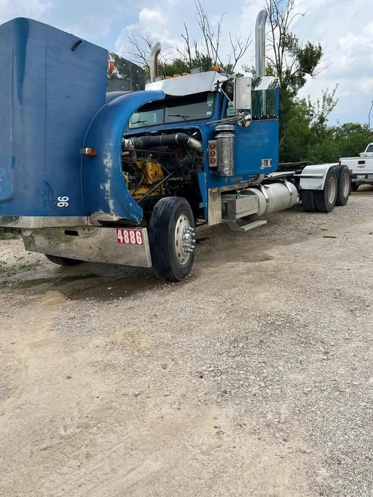 1996 Freightliner - Image 7 of 7