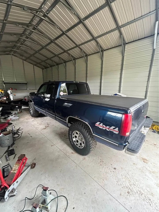 1996 GMC C/K - Image 2 of 17