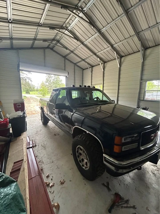 1996 GMC C/K - Image 4 of 17