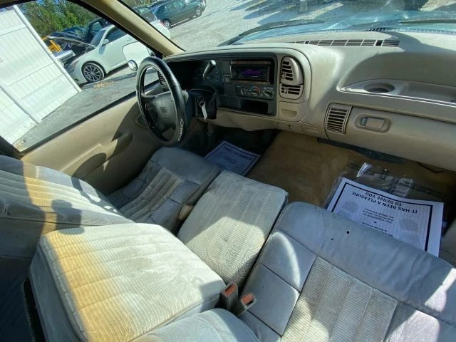 1996 GMC Sierra 1st Gen - Image 9 of 18