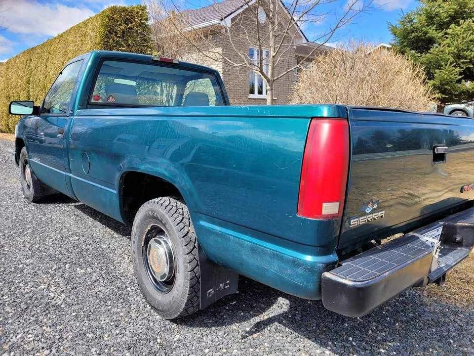 1996 GMC C/K - Image 3 of 16