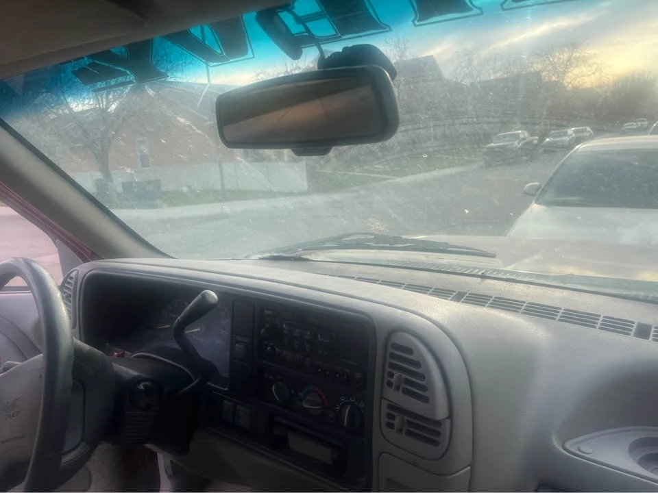 1996 GMC C/K - Image 5 of 7