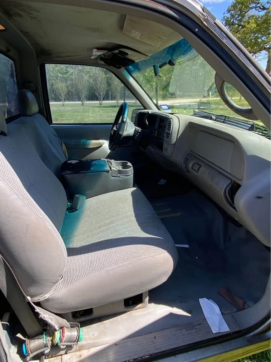 1996 GMC C/K - Image 5 of 10