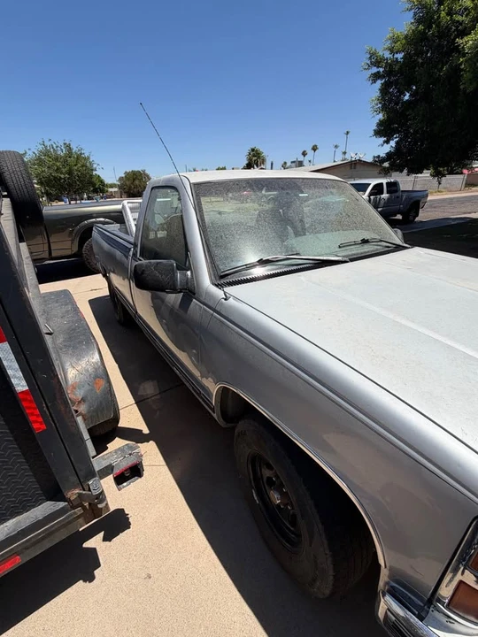 1996 GMC C/K - Image 3 of 11