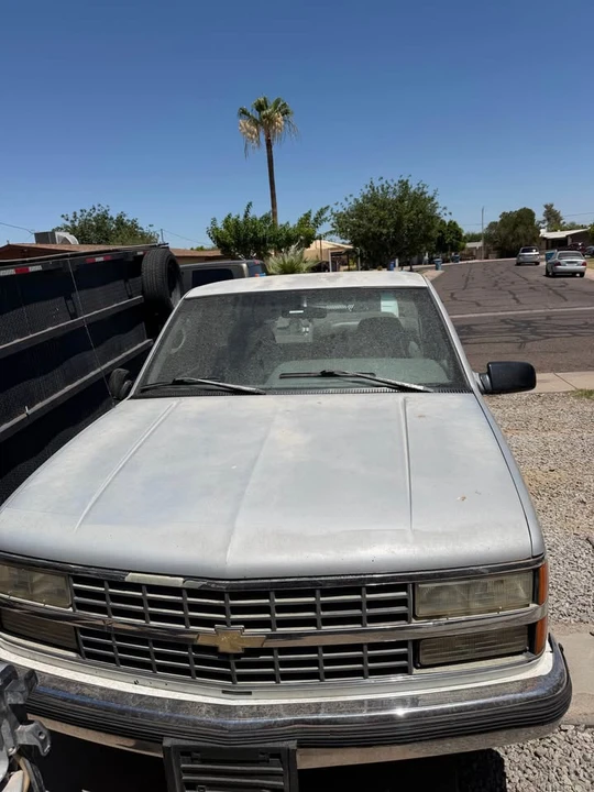1996 GMC C/K - Image 2 of 11