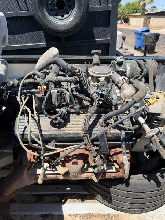 1996 GMC C/K - Image 9 of 11