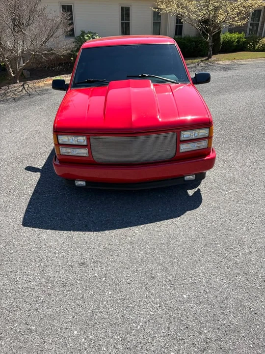 1996 GMC C/K - Image 3 of 10