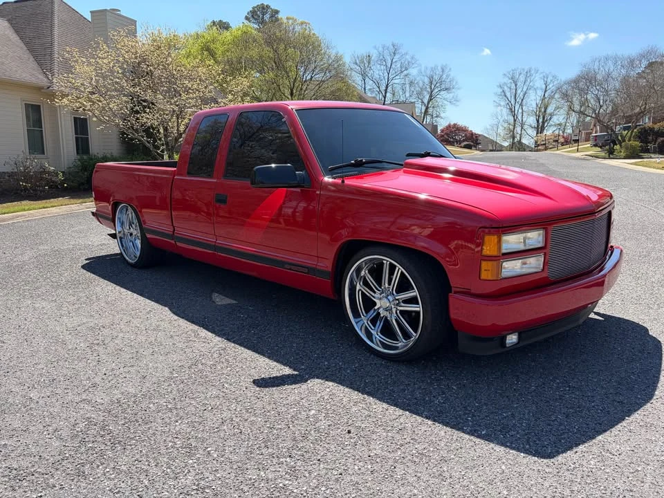 1996 GMC C/K - Image 2 of 10