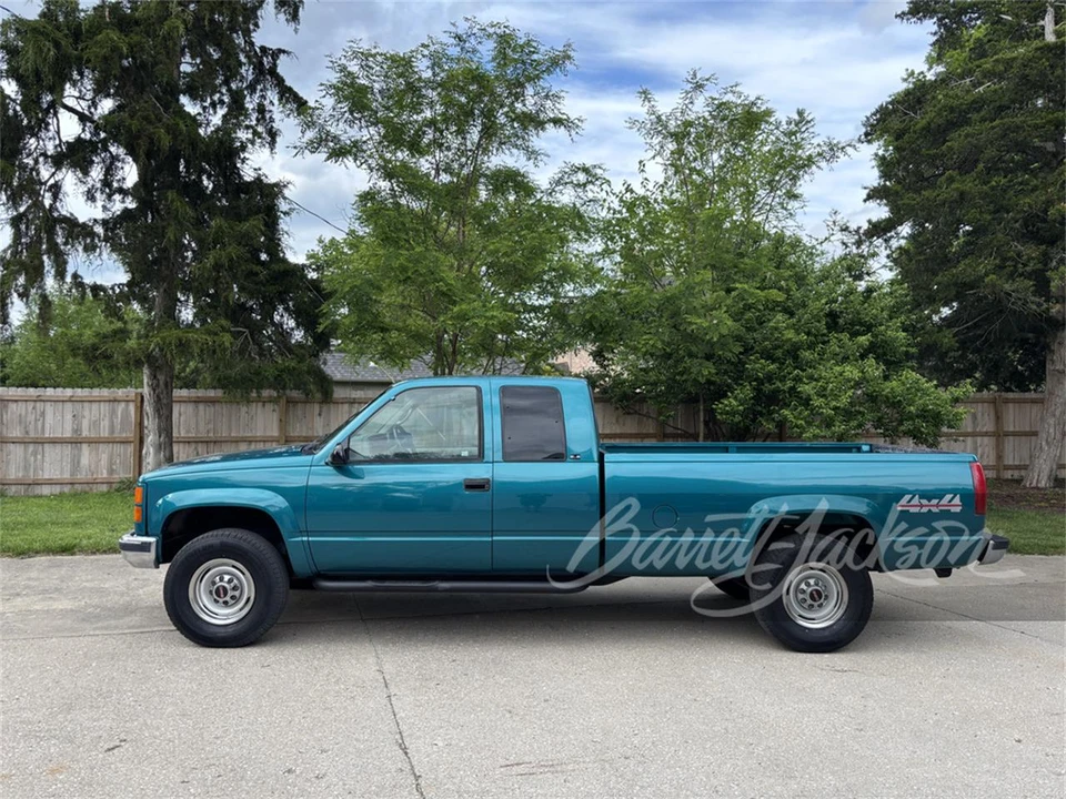 1996 GMC C/K - Image 2 of 5