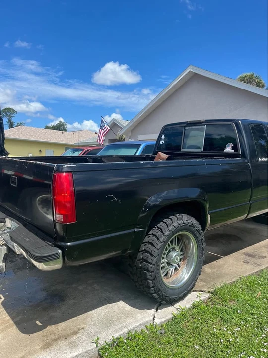 1996 GMC C/K - Image 12 of 13