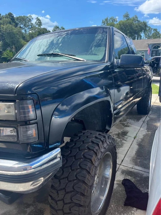 1996 GMC C/K - Image 3 of 13
