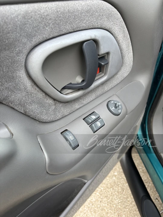 1996 GMC C/K - Image 8 of 15