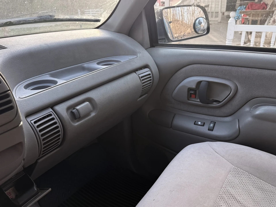 1996 GMC Suburban 8th Gen - Image 12 of 21