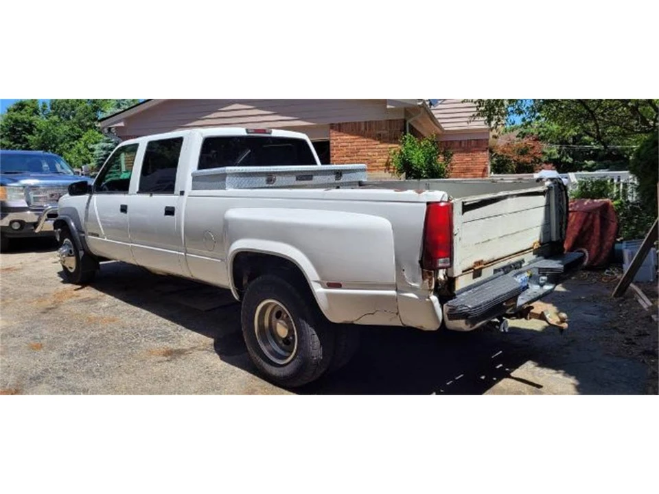 1996 GMC C/K - Image 5 of 8