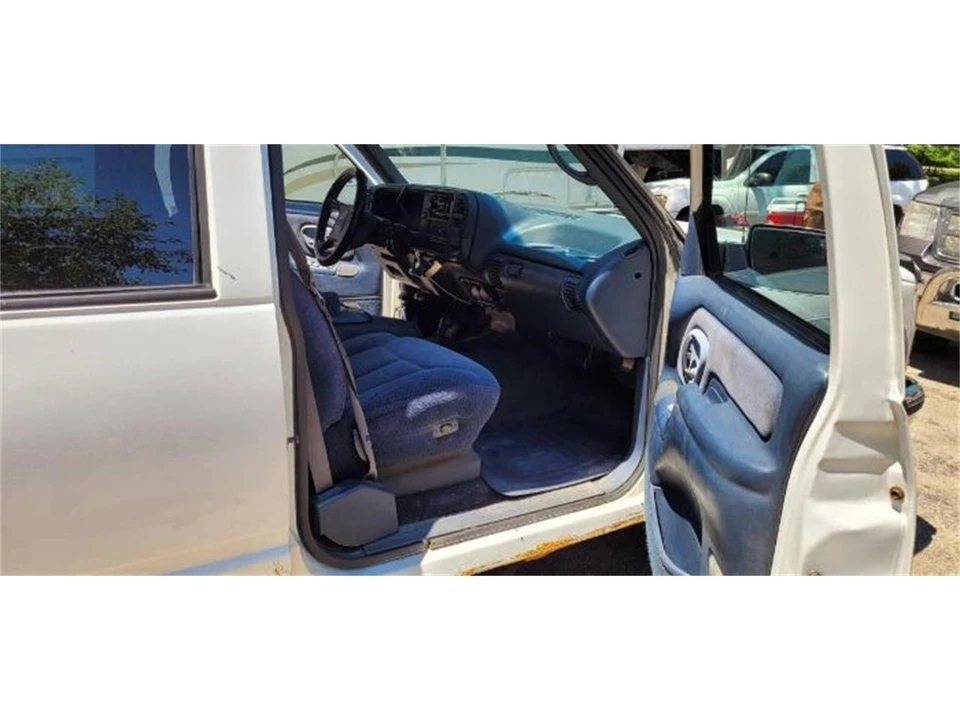 1996 GMC C/K - Image 4 of 8