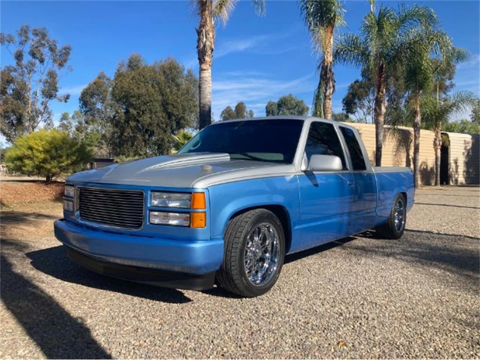 1996 GMC C/K - Image 5 of 10