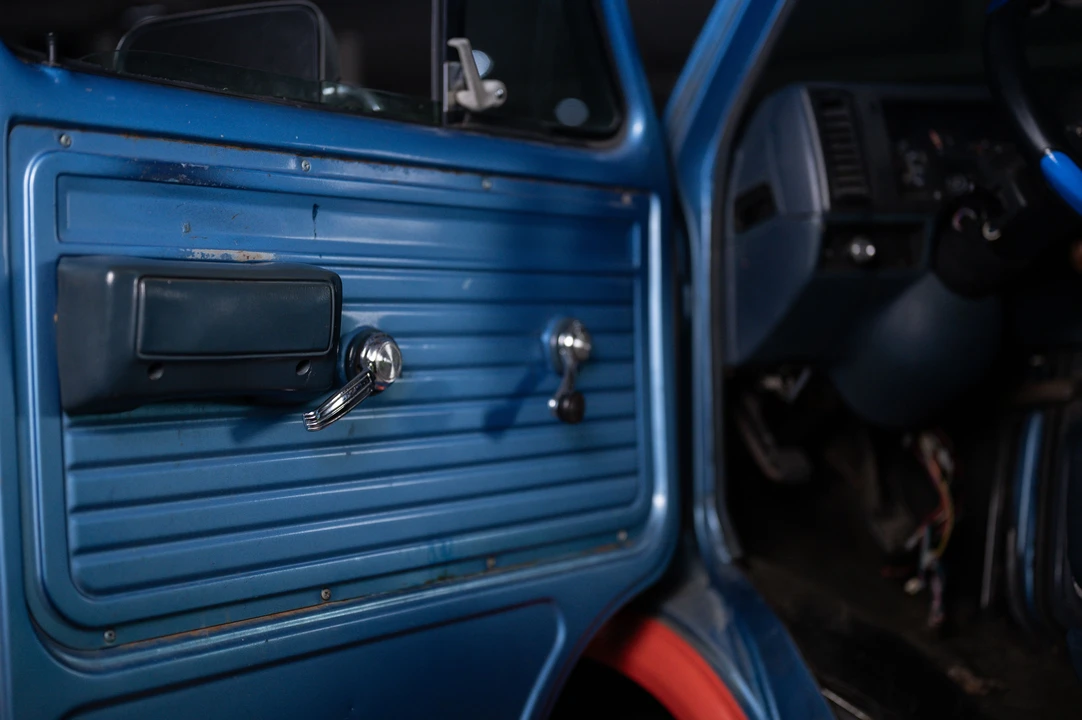 1996 GMC G-series Van - Image 21 of 31
