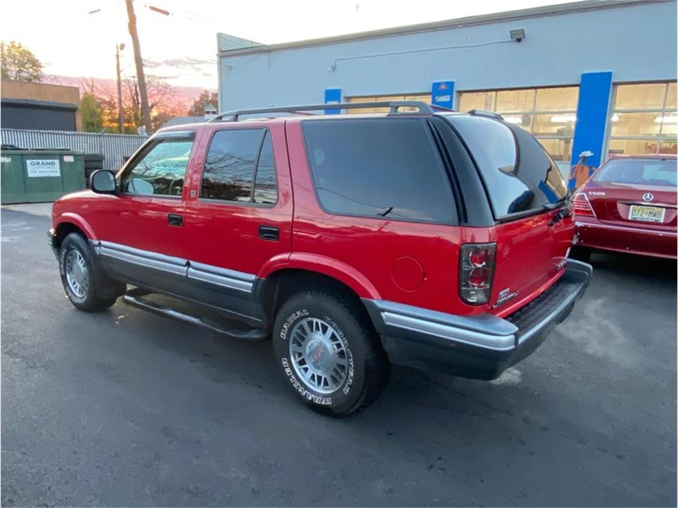 1996 GMC S-15 Jimmy 2nd Gen - Image 3 of 8