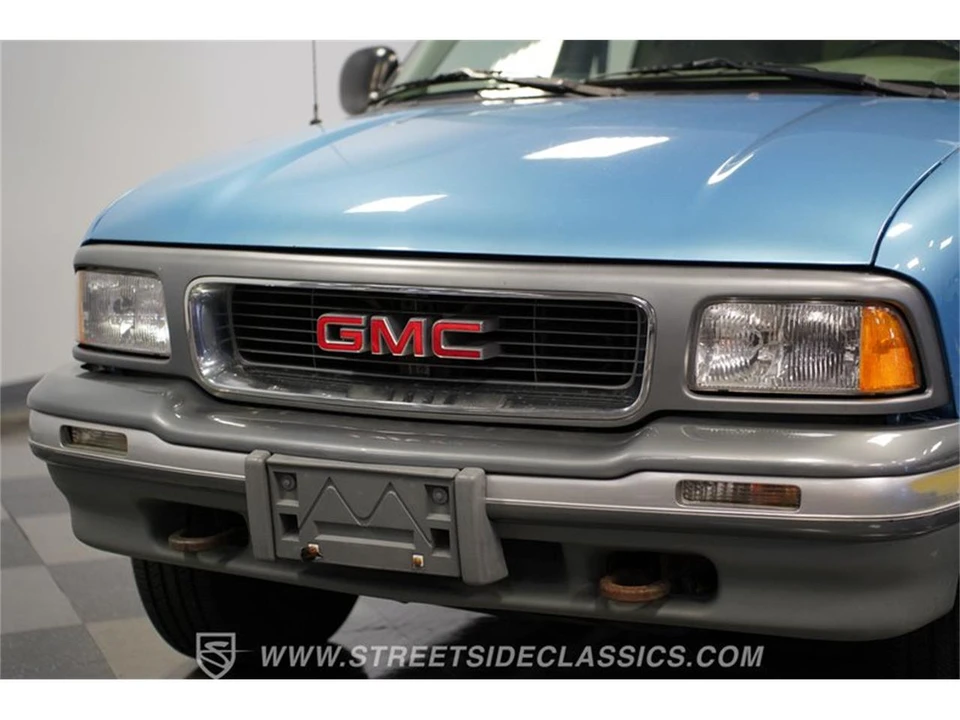 1996 GMC S-15 Jimmy 2nd Gen - Image 18 of 31