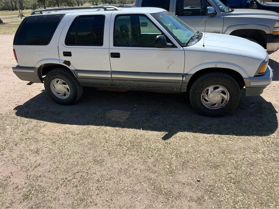 1996 GMC S-15 Jimmy 2nd Gen - Image 8 of 9