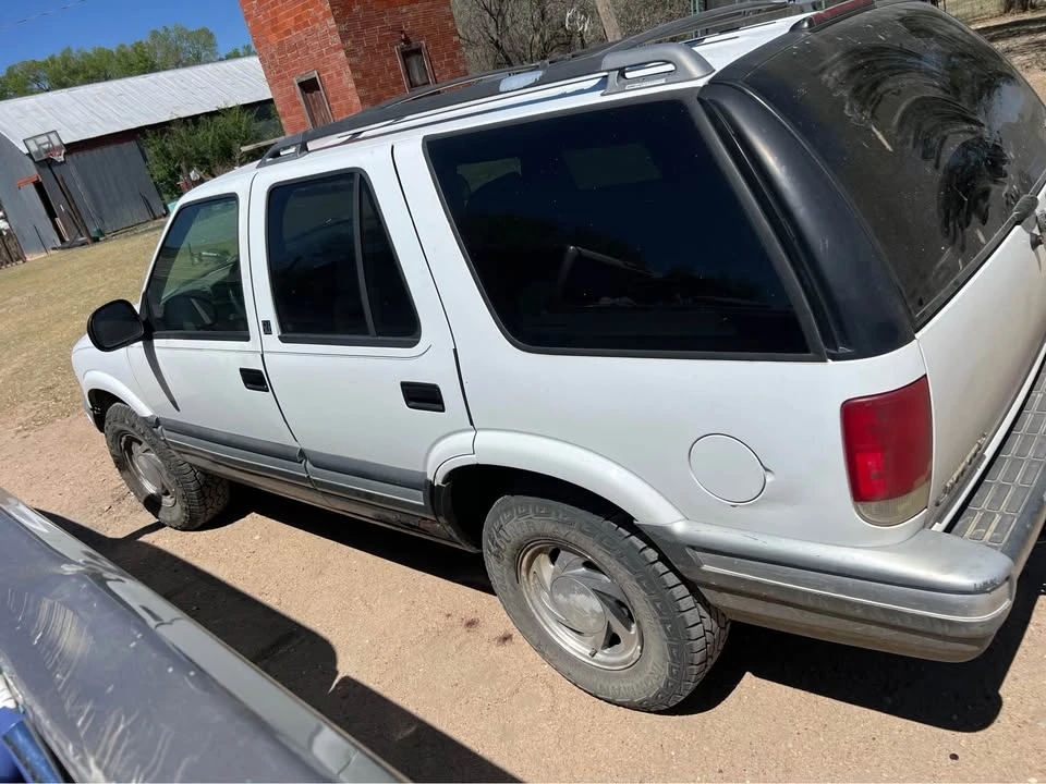 1996 GMC S-15 Jimmy 2nd Gen - Image 9 of 9
