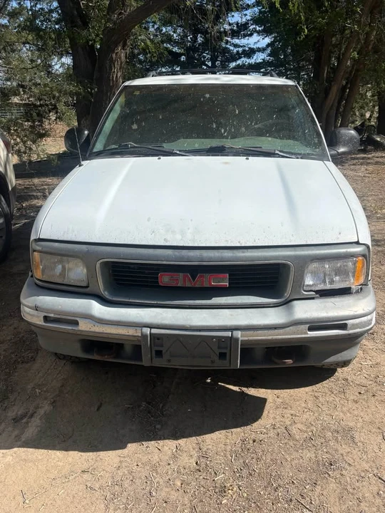 1996 GMC S-15 Jimmy 2nd Gen - Image 2 of 9